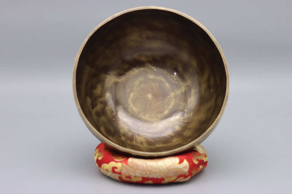 7 Inches Handmade Full Moon Singing Bowl- Tibetan Singing bowl-Chakra healing-Mindfulness-Meditation-Healing Vibrations-Holistic Health- Home decor