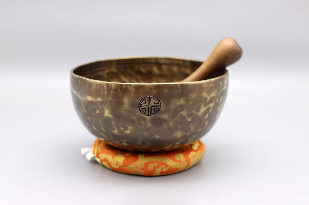 8" Full Moon Singing Bowl