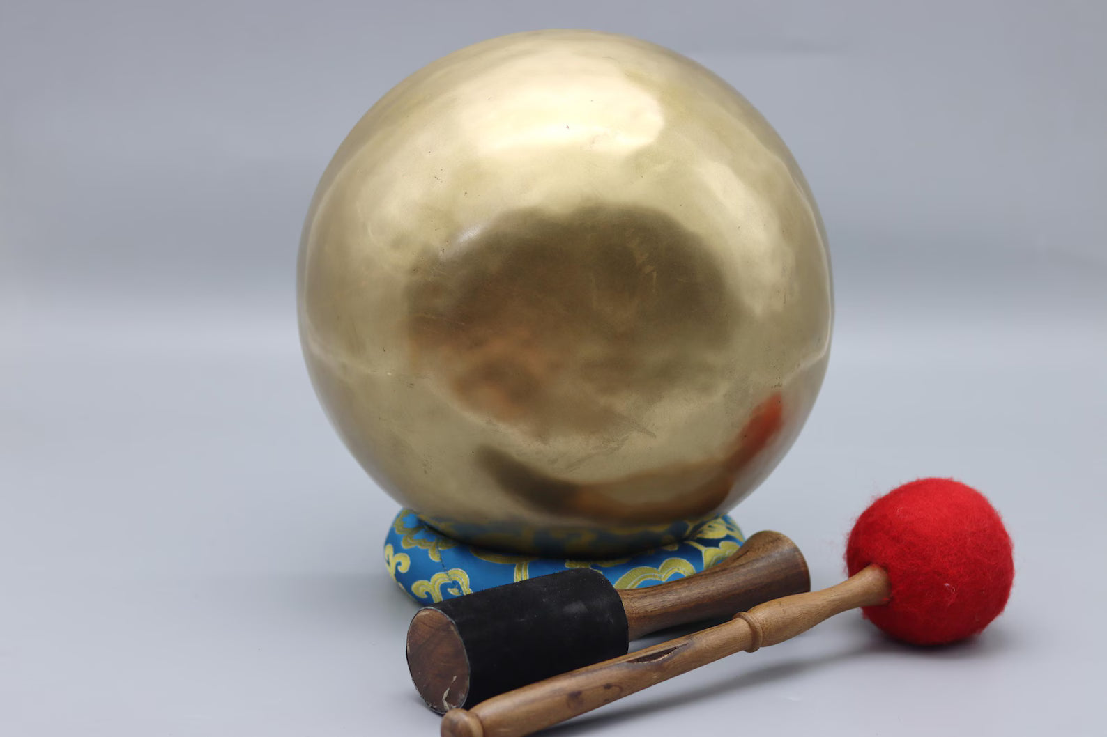 Antique Dim Golden Singing Bowl (5-12 inches)